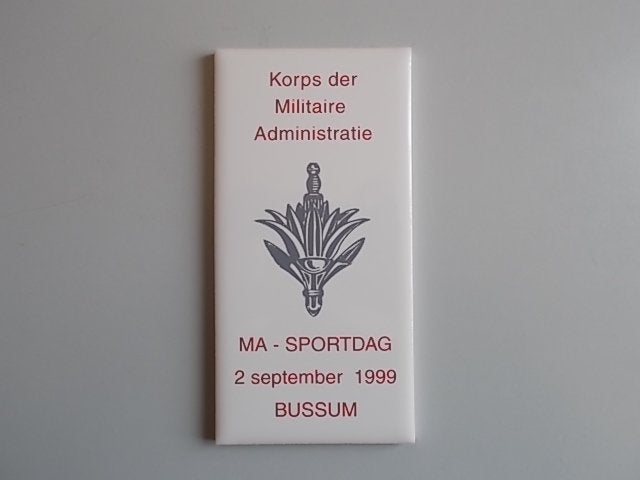 Militaria - Tegel - BUSSUM Korps der Militaire Administratie, Ophalen of Verzenden, Landmacht, Nederland, Overige typen