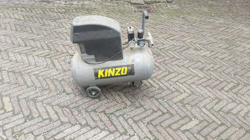 compressor KINZO, 100 liter of meer, Ophalen of Verzenden, Gebruikt, Minder dan 200 liter/min