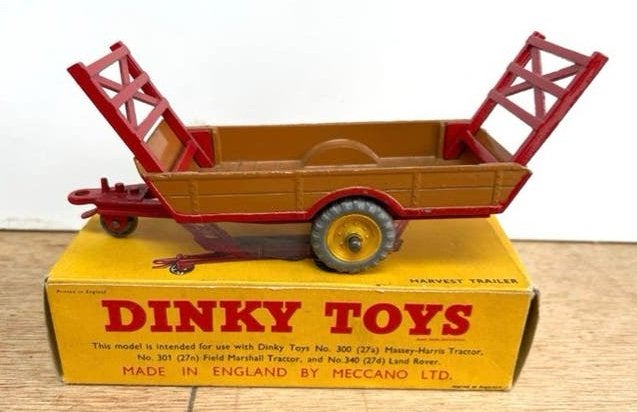 Dinky Toys 320 Harvest Trailer met originele doos, Ophalen of Verzenden