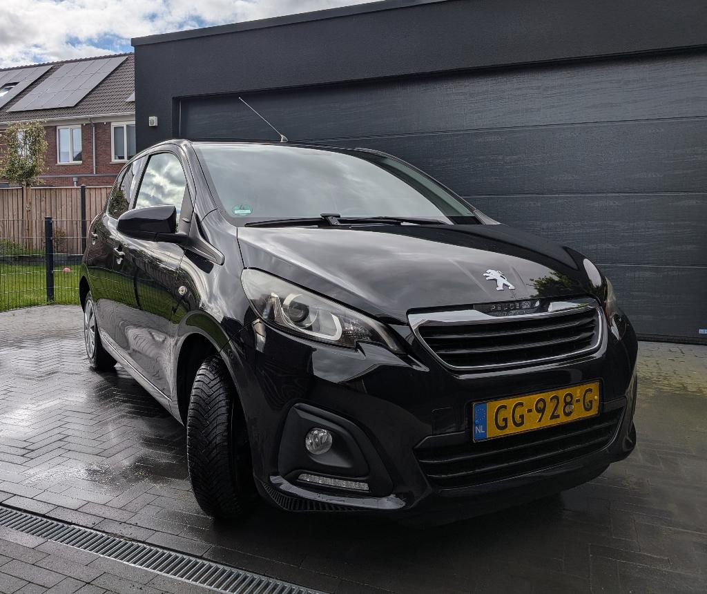 Peugeot 108 1.0 12V E-vti 51KW 5DR 2014 Zwart, Auto's, Voorwielaandrijving, Euro 5, 4 stoelen, Zwart