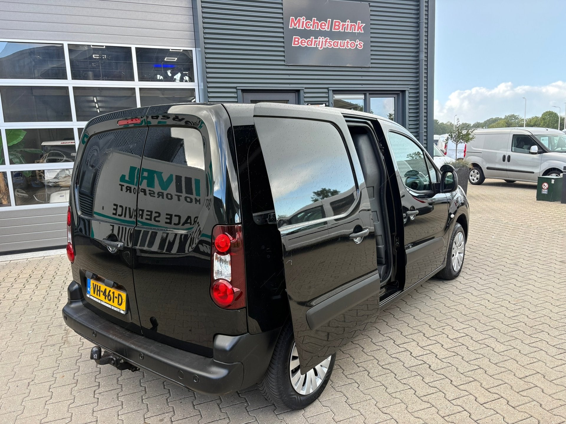 Citroen Berlingo 1.6 HDI 500 Airco Navigatie, Auto's, Voorwielaandrijving, Euro 5, Stof, Gebruikt
