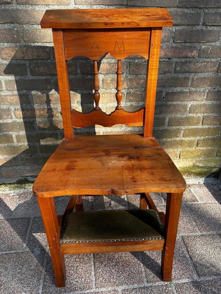 Antieke bidstoel/knielbank met opbergruimte, Antiek en Kunst, Ophalen of Verzenden