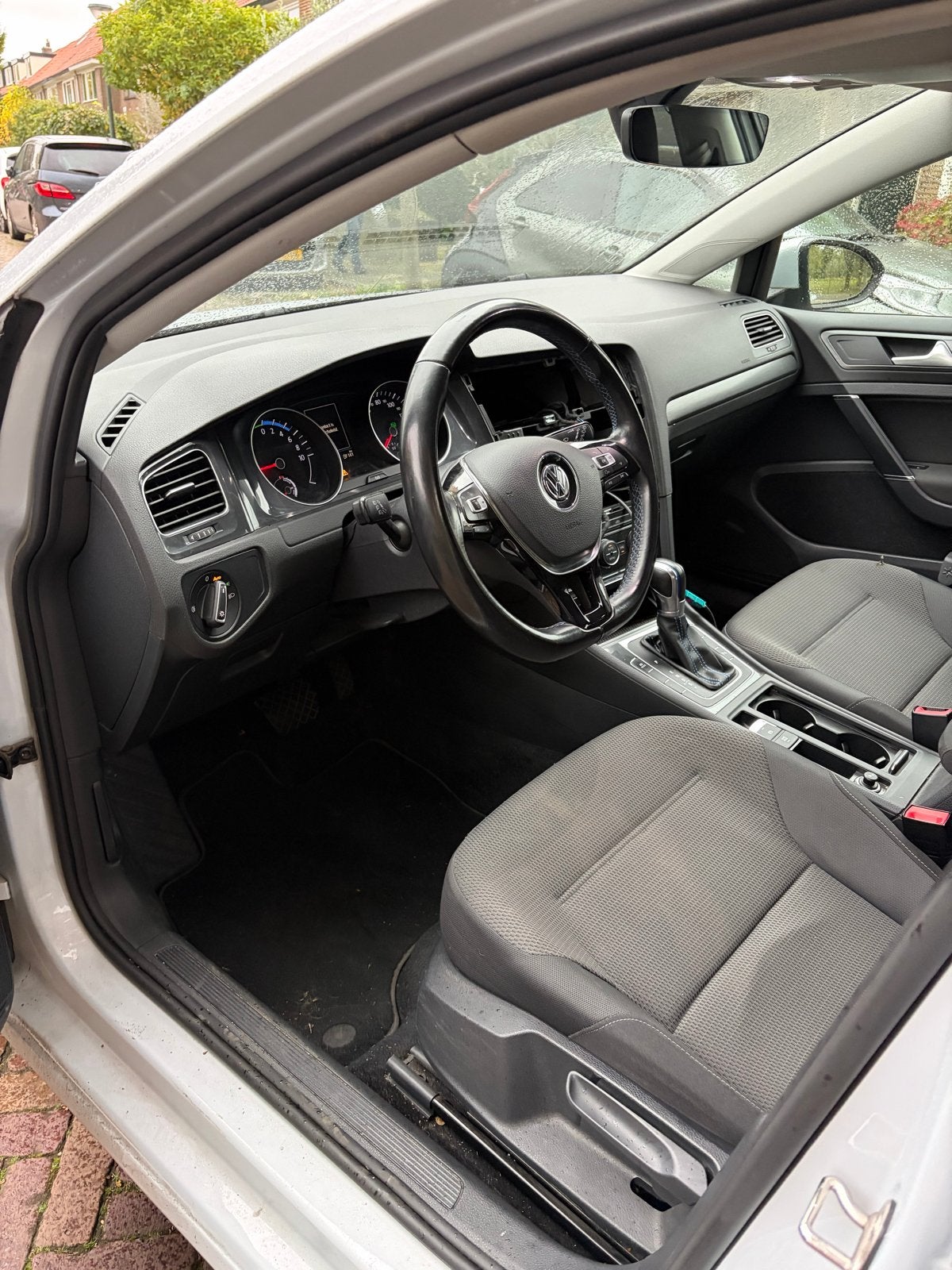Volkswagen Golf E-golf Elektromotor 136pk 5D Aut. 2017 Wit, 136 pk, 35 kWh, Wit, Elektrisch