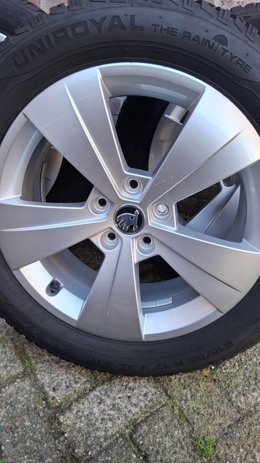5x112 Originele Skoda Octavia SuperB Karoq winterbanden 17", Auto-onderdelen, Ophalen, Banden en Velgen, 17 inch, Winterbanden