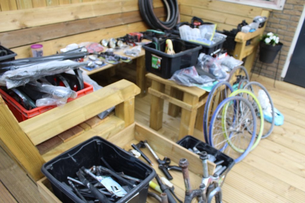 NIEUWE (+ gebruikte) onderdelen ivm beëindiging van hobby, Fietsen en Brommers, Fietsonderdelen, Ophalen, Overige materialen, Overige typen