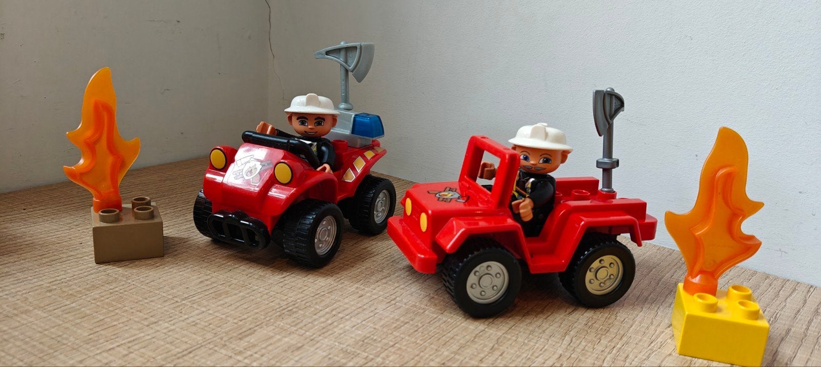 LEGO Duplo Brandweercommandant set 5603 en 6169, Compleet, Ophalen of Verzenden, Duplo, Complete set