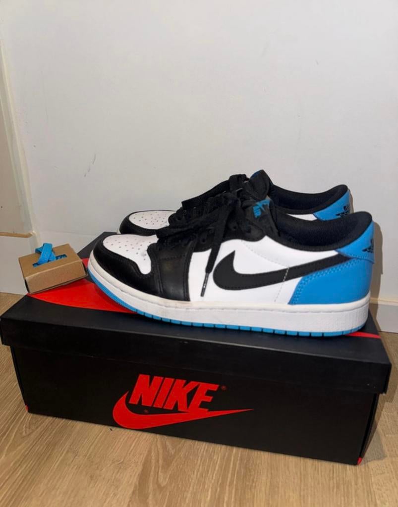 Jordan 1 Low OG Obsidian UNC, Kleding | Heren, Schoenen, Blauw, Ophalen of Verzenden, Sneakers of Gympen, Zo goed als nieuw