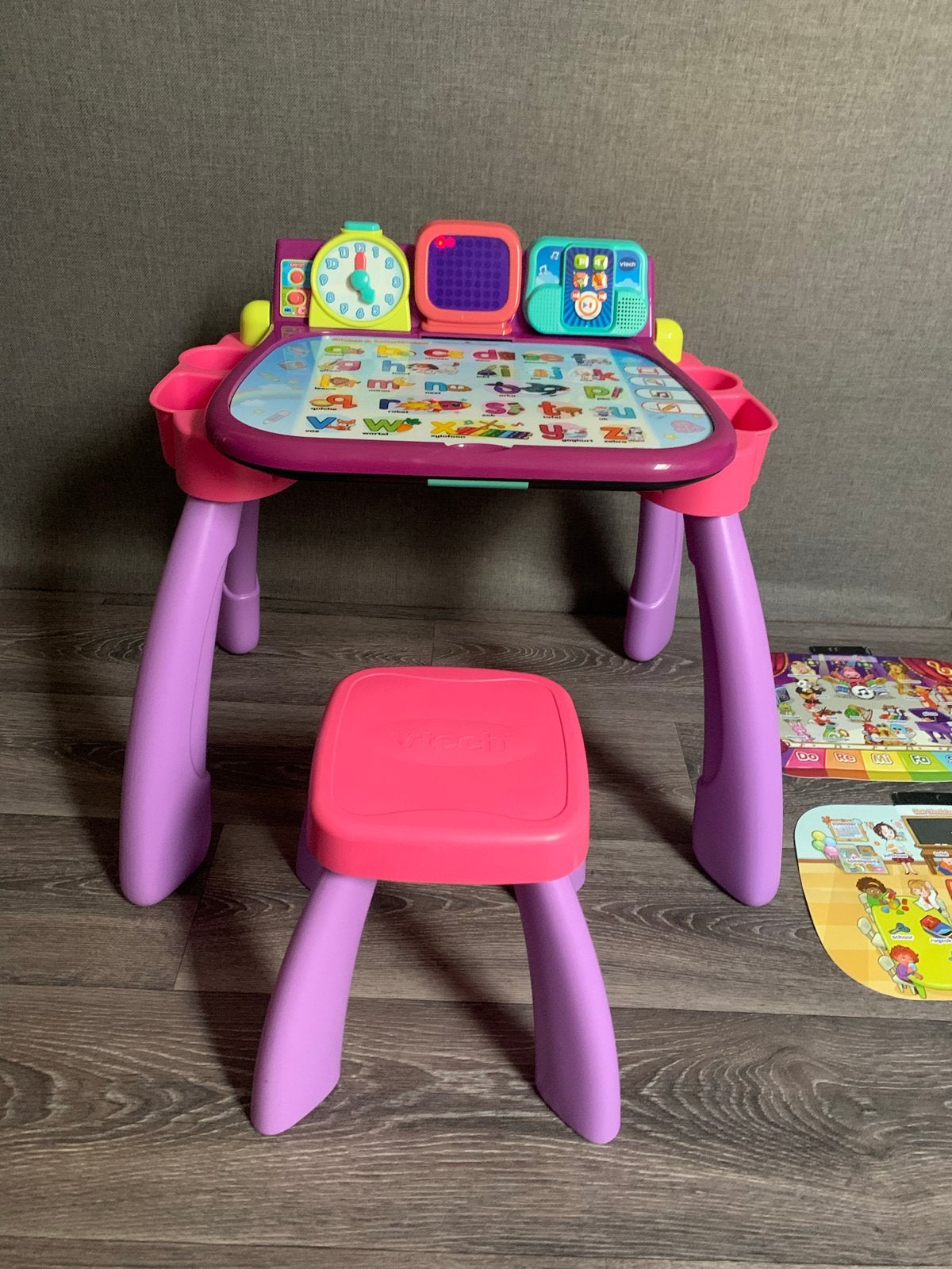 VTech Magisch Bureau 3-in-1 met krukje en extra kaarten, Ophalen of Verzenden, Gebruikt, 2 tot 4 jaar