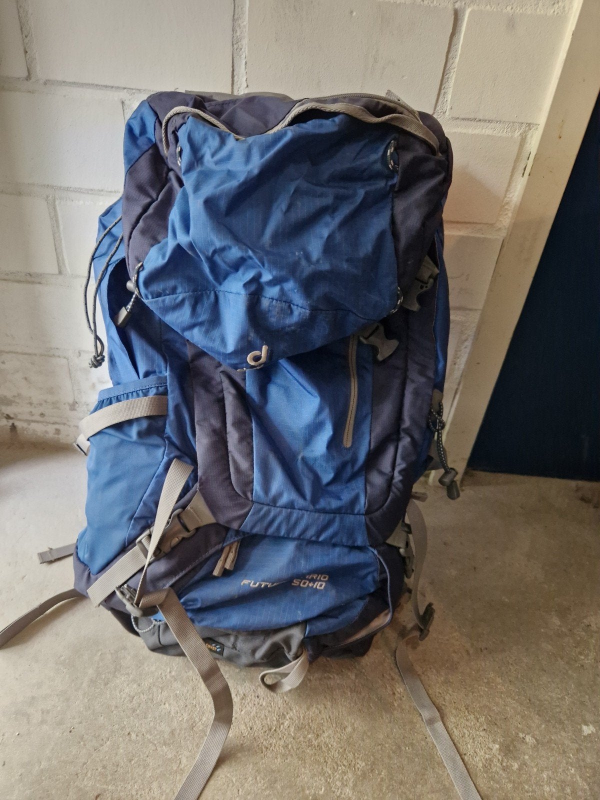 Deuter Futura Vario 50+10 Backpack, Blauw, W32 (confectie 46) of kleiner, Ophalen of Verzenden, Gedragen