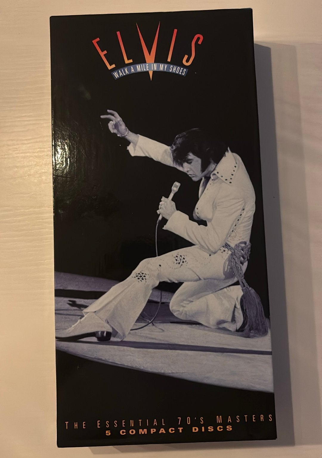 Elvis-Walk a Mile in My Shoes - 5 CD Boxset/boek/postzegels, Ophalen of Verzenden, Zo goed als nieuw, Cd of Plaat