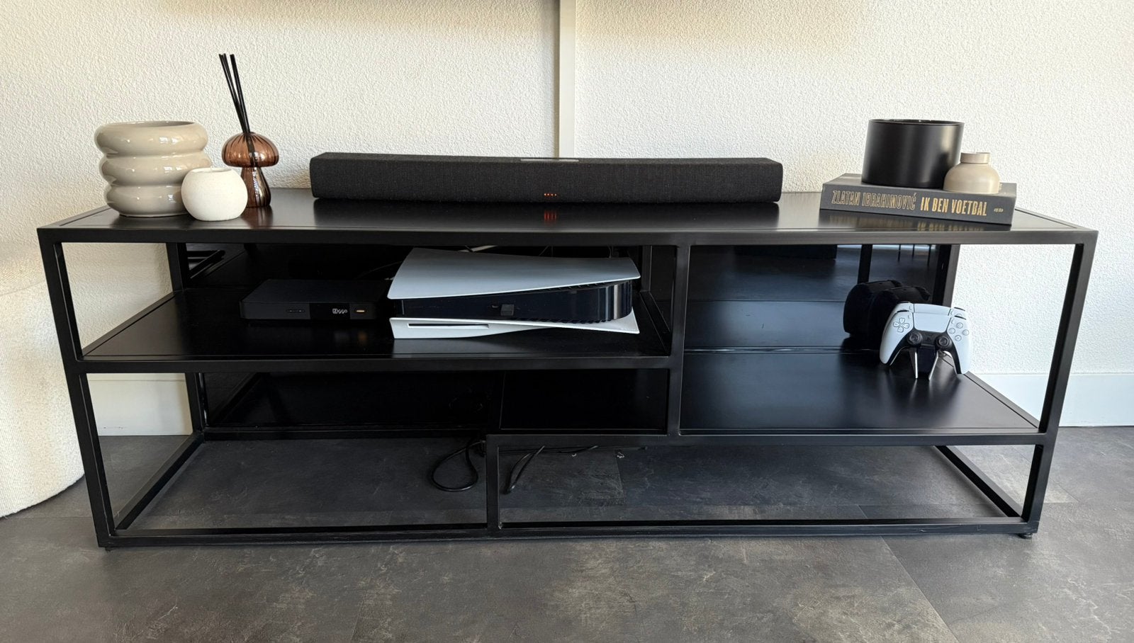 Zwart tv meubel, Ophalen, Kunststof, Zo goed als nieuw, Minder dan 100 cm