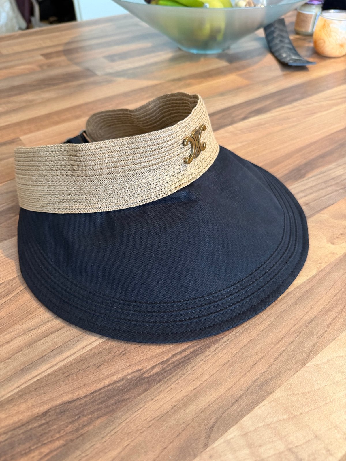 Celine Paris Zonnevizier - Stijlvol & Beschermend, Kleding | Dames, Hoeden en Petten, Ophalen of Verzenden, Nieuw, One size fits all