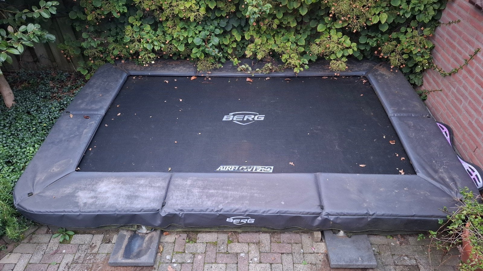 BERG InGround Favorit Trampoline 336x225 cm, Ophalen, Gebruikt