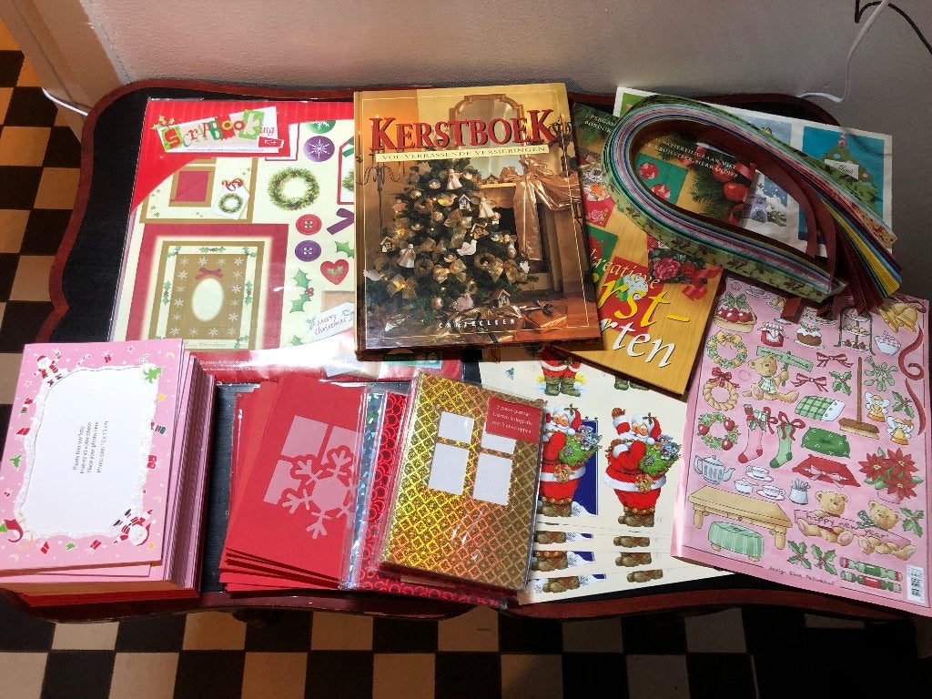 Set: 2 boeken kerstkaarten maken + knipvellen, Hobby en Vrije tijd, Ophalen of Verzenden, Nieuw, Kerst, Overige typen