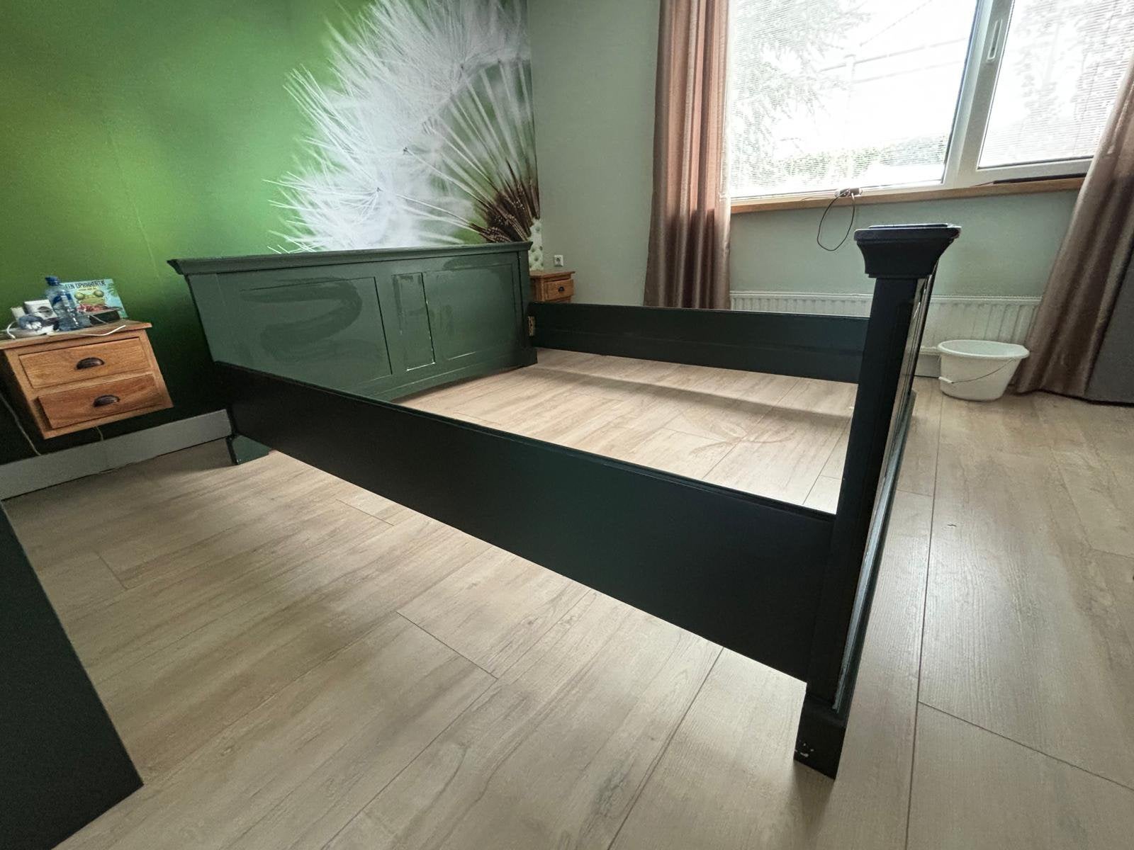 2 persoons Ledikant, bed ombouw, Huis en Inrichting, Slaapkamer | Bedden, Gebruikt, Tweepersoons, 180 cm, Groen