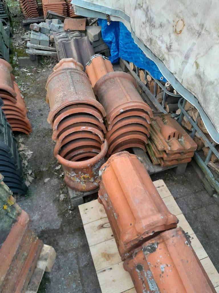 Div nok en dak pannen, Doe-het-zelf en Verbouw, Dakpannen en Dakbedekking, Ophalen, Steen of Klei, 15 m² of meer, Dakpannen