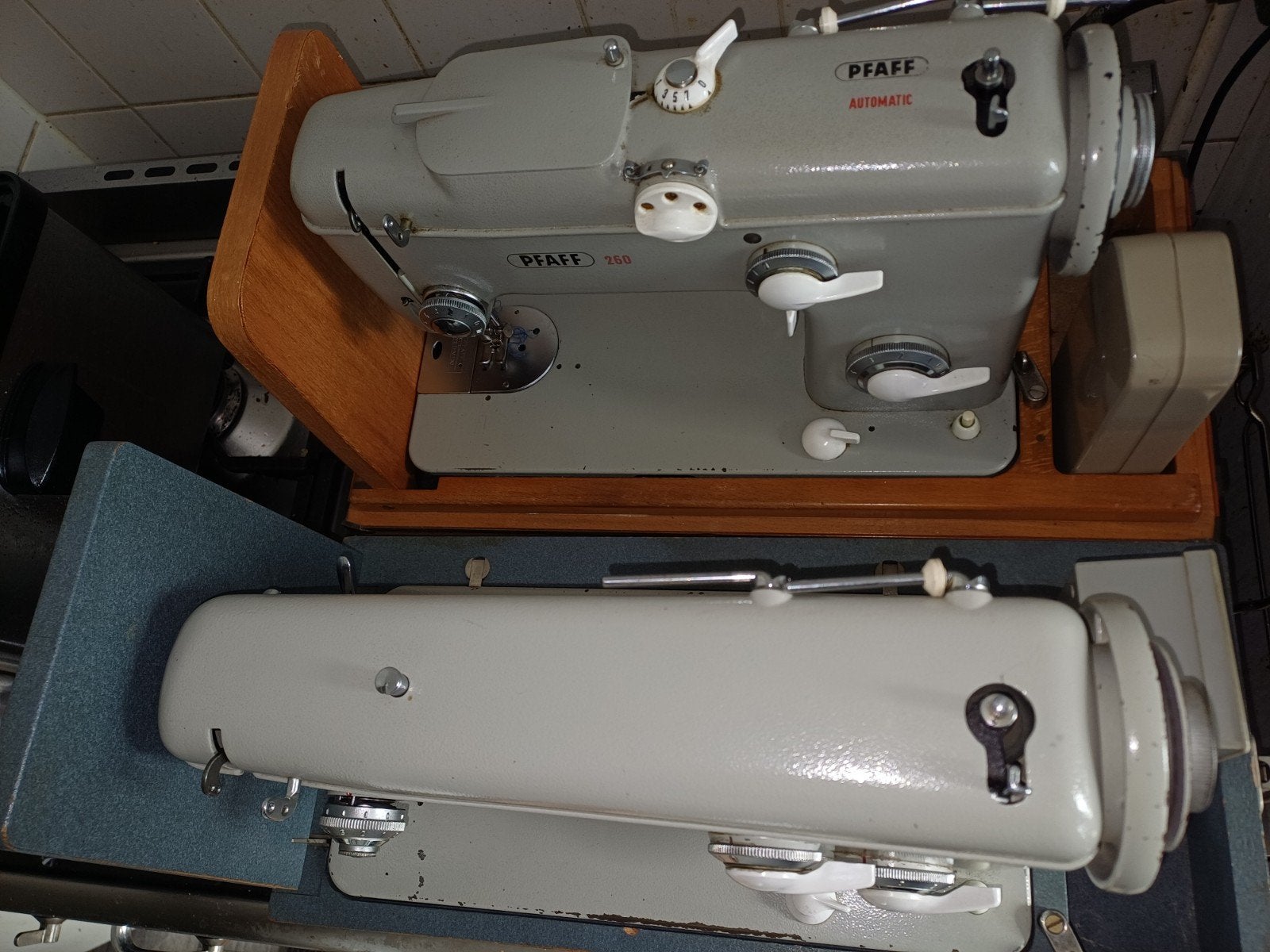 Pfaff 260 Naaimachines - Vintage en Robuust, Hobby en Vrije tijd, Naaimachines en Toebehoren, Ophalen of Verzenden, Gebruikt, Naaimachine