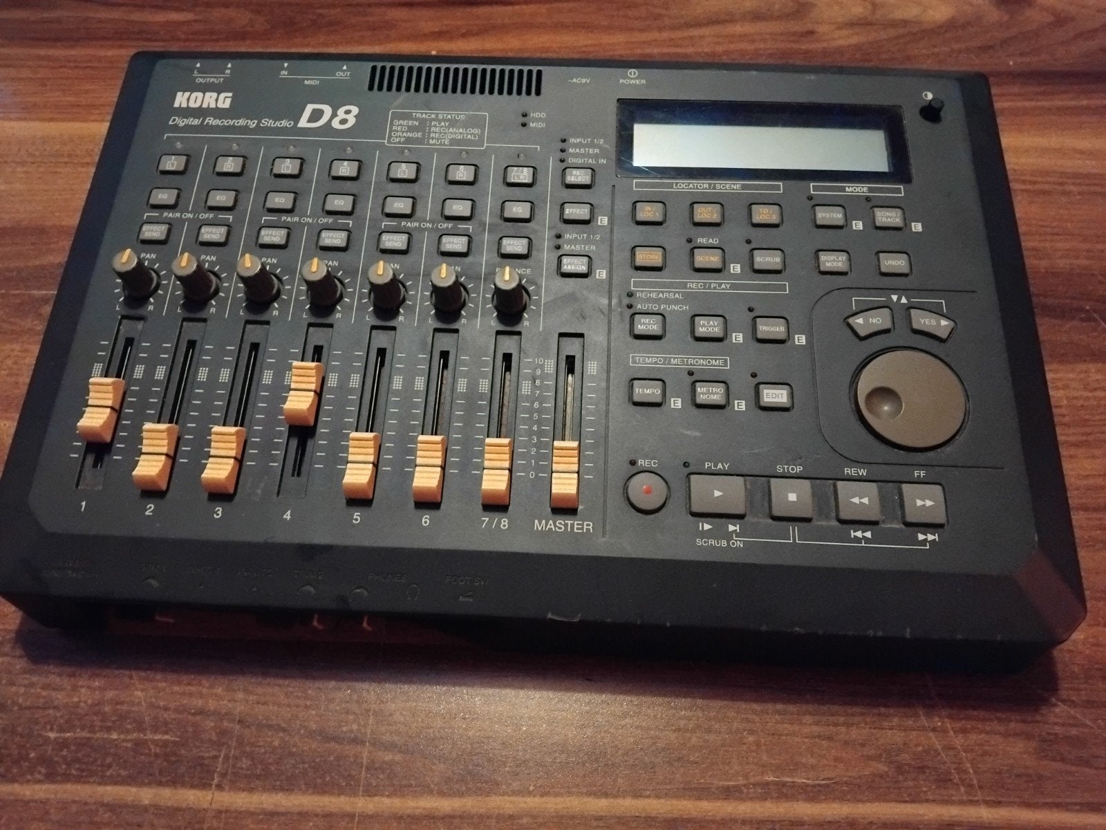 Korg D8 Digital Recording Studio (mist stroomkabel), Muziek en Instrumenten, Ophalen of Verzenden