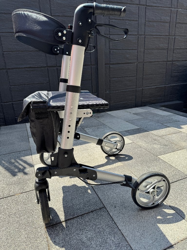 Rollator zo goed als nieuw, Diversen, Ophalen, Opvouwbaar, Zo goed als nieuw