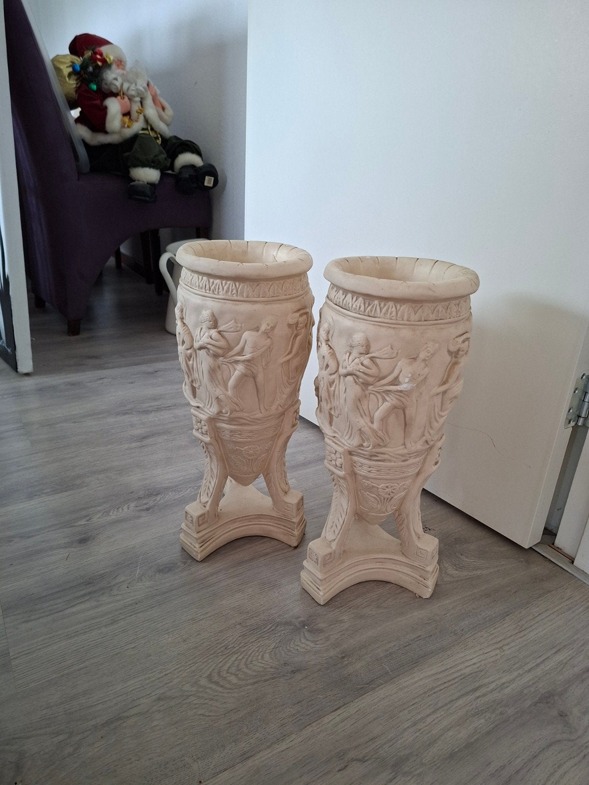 Set van 2 decoratieve vazen met klassieke reliëfs, Ophalen