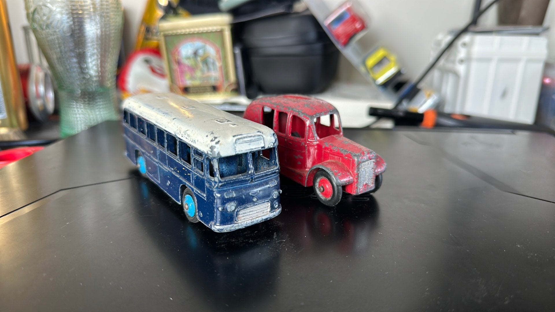 2x dinky toys, Ophalen of Verzenden, Zo goed als nieuw, Auto, Dinky Toys
