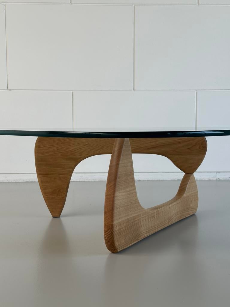 Vitra Noguchi “Coffee table” (Eiken) - Limited Edition, Zo goed als nieuw, Minder dan 50 cm, Rechthoekig, 50 tot 100 cm