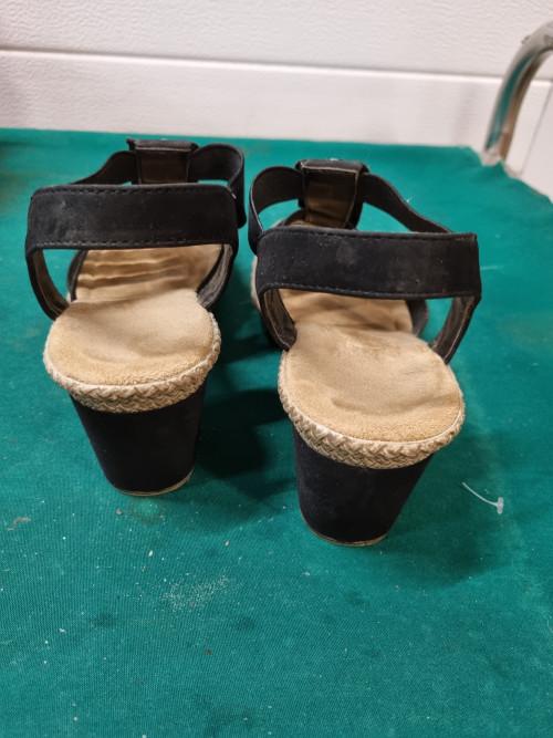 dames schoenen rieker zwart glitters mt 38, Ophalen of Verzenden, 'T Olde Gre-j, Info@toldegrej.nl, Endepoelstraat 20f Didam