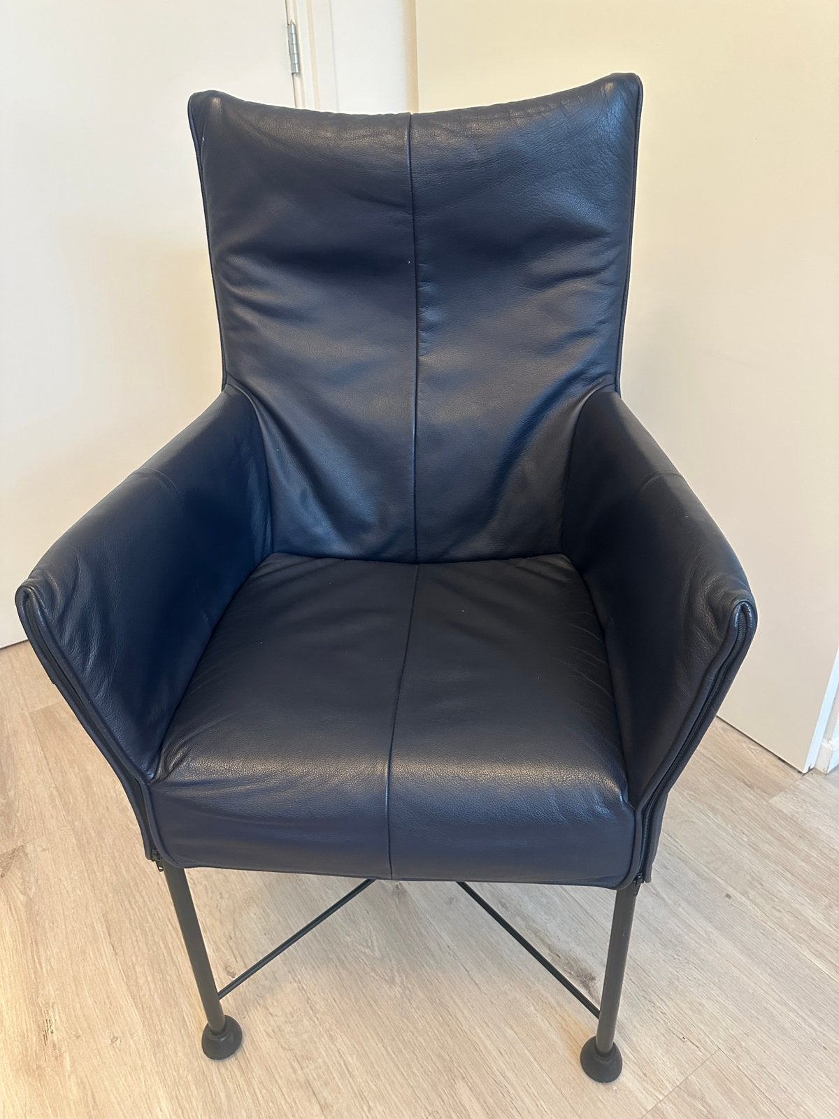 2 Montis Chaplin stoelen  t.e.a.b., Ophalen, Gebruikt, Twee, Blauw