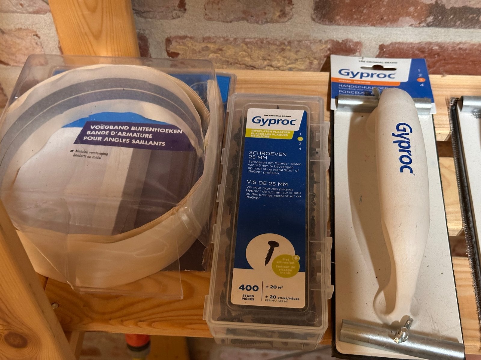 Gyproc materialen: schroeven, gaas, schuurblokken, Ophalen of Verzenden, Gebruikt