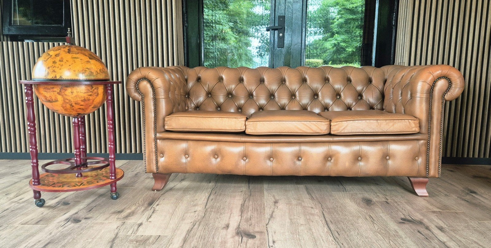 Chesterfield bank, Antiek en Kunst, Ophalen of Verzenden