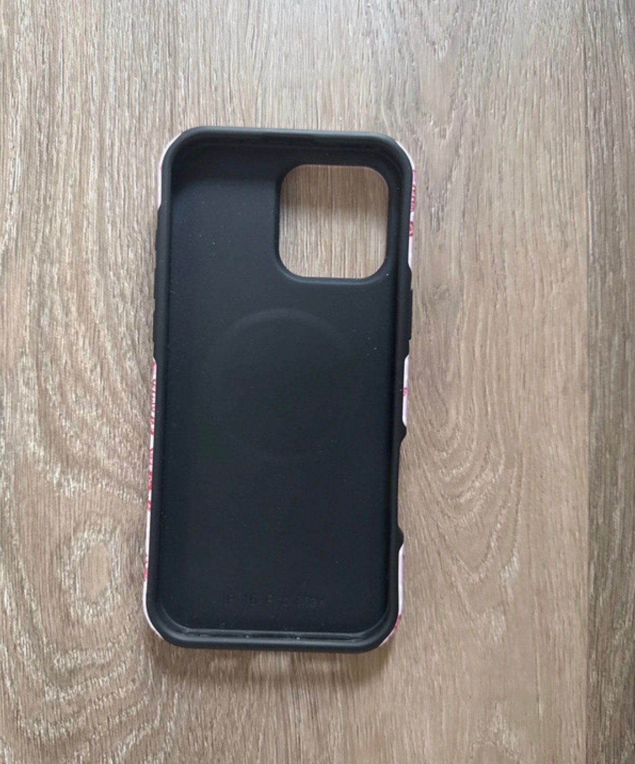 Foto 3 van Burga iphone 16 pro Max hoesje