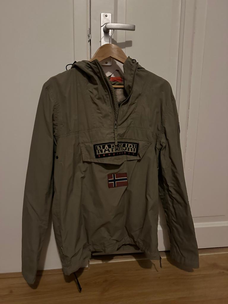 Napapijri jas maat M, Ophalen of Verzenden, Zo goed als nieuw, Maat 48/50 (M), Zwart