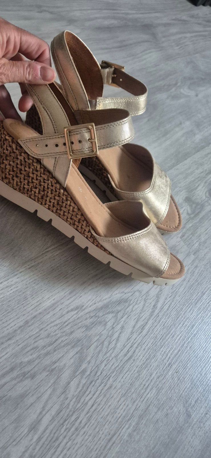 Hele mooie sandalen van Gabor, Kleding | Dames, Schoenen, Overige kleuren, Gabor, Zo goed als nieuw, Sandalen of Muiltjes