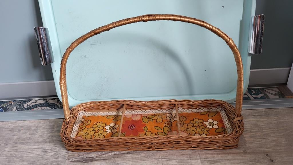 retro rotan dienblad vintage rieten mandje, Verzamelen, Retro, Ophalen of Verzenden, Huis en Inrichting