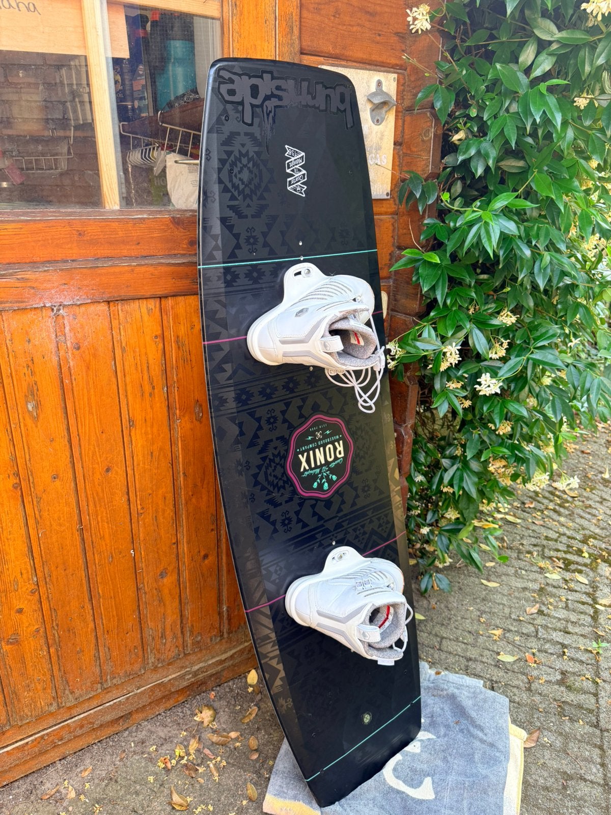 Ronix dames wakeboard 138, Watersport en Boten, Twintip, Ophalen, Zo goed als nieuw