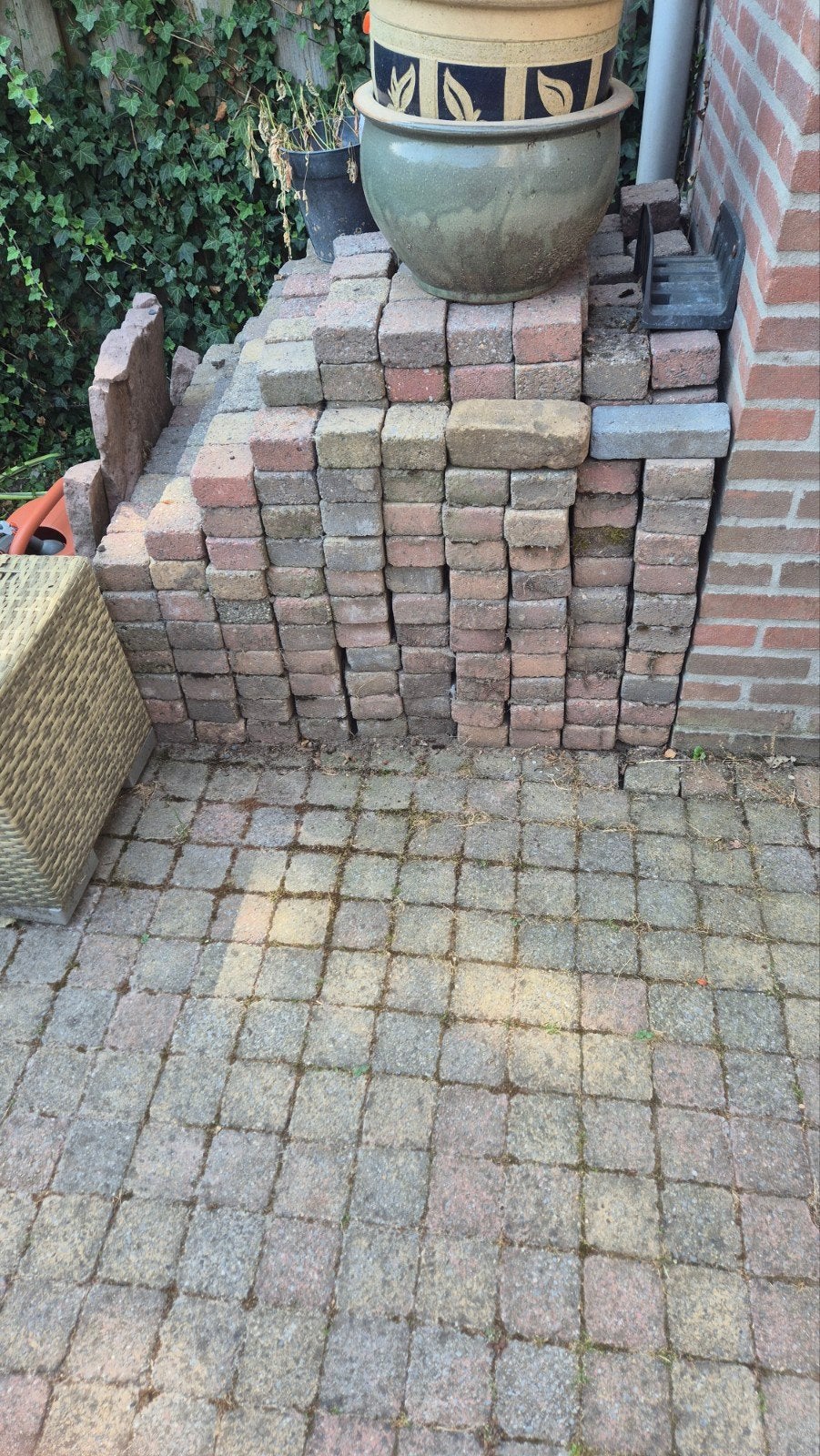 Gebruikte betonnen klinkers voor terras of pad, Tuin en Terras, Tegels en Klinkers, Ophalen, Gebruikt, Klinkers, 10 m² of meer