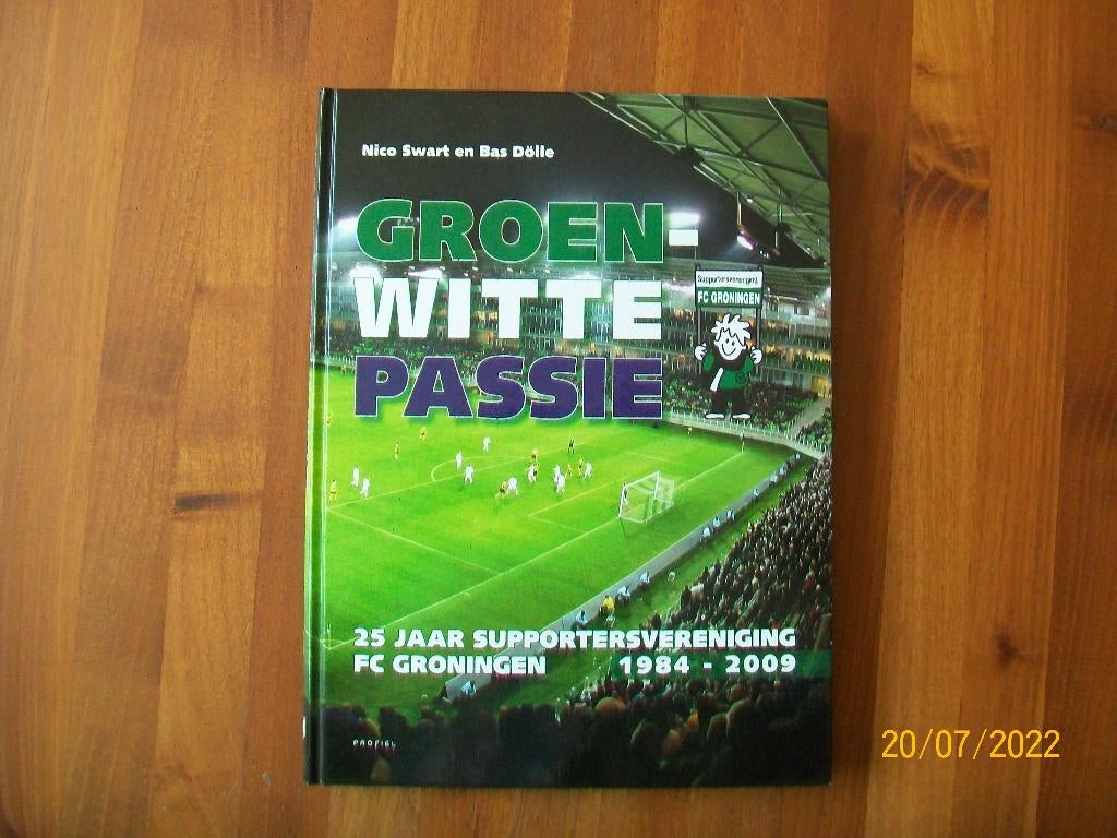 Groen Witte Passie - 25 Jr supportersvereniging FC Groningen, Verzenden, Zo goed als nieuw, Overige binnenlandse clubs, Boek of Tijdschrift