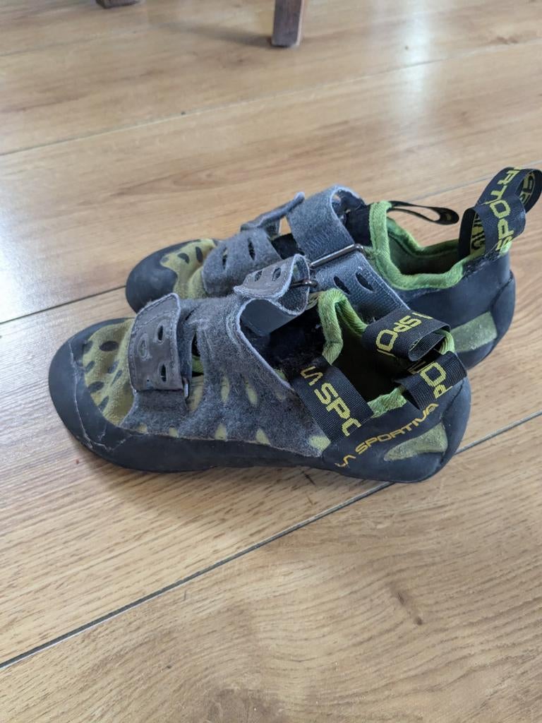 Klimschoenen La Sportiva Tarantula maat 34.5, Sport en Fitness, Klimsport, Ophalen of Verzenden