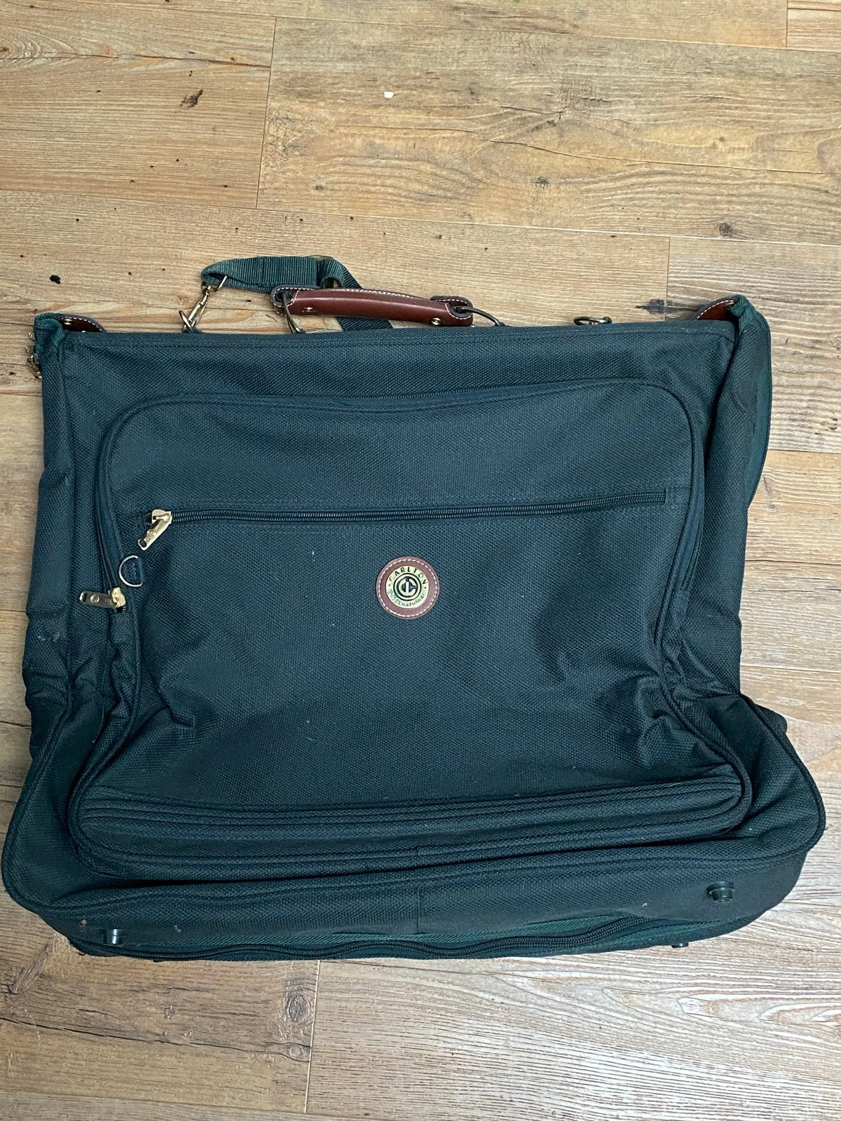 Carlton Donkergroene kledinghoes/reistas, 40 tot 60 cm, 30 cm of meer, Nieuw, Ophalen of Verzenden