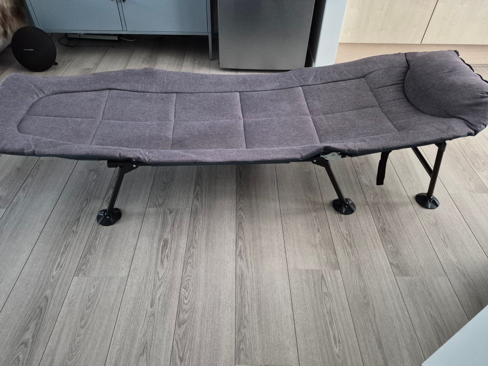 Vaste prijs.Comfortabel opklapbaar veldbed / campingbed, Caravans en Kamperen, Ophalen, Zo goed als nieuw, 1-persoons