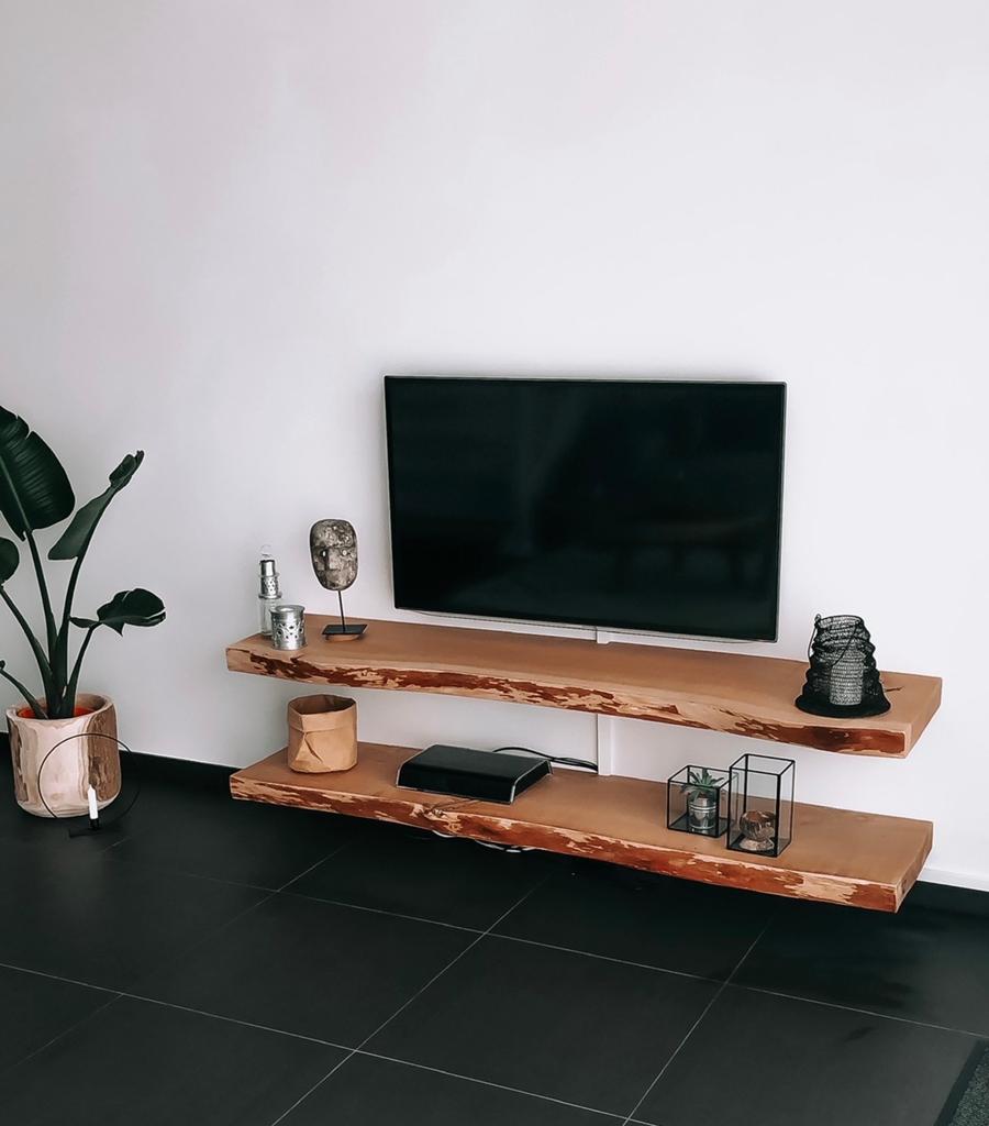 2 Boomstam planken - Ideaal als TV meubel of wandplank, Ophalen, Gebruikt