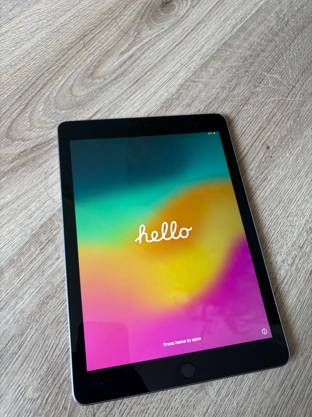 iPad 6e generatie 2018 - 128GB - Inclusief oplaadkabel, Computers en Software, Apple iPads, Gebruikt, Apple iPad, 128 GB, Grijs