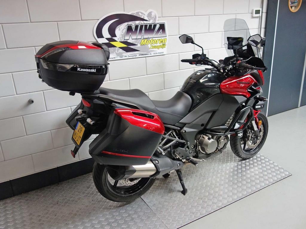 KAWASAKI VERSYS 1000, 4 cilinders, Motorrijbewijs A, Bedrijf, Onbekend