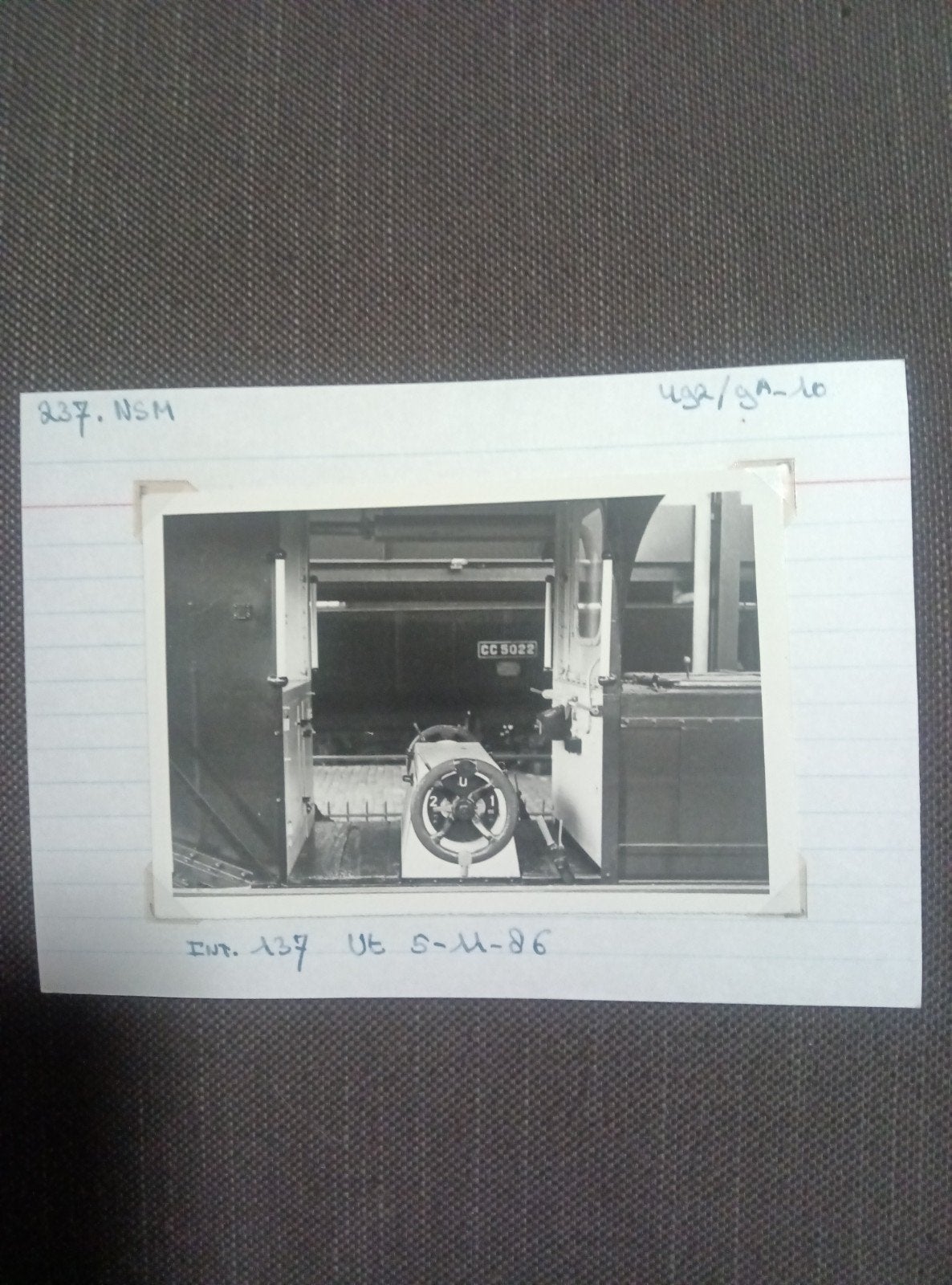 Zwart-wit foto van een treininterieur, NSM, Ophalen of Verzenden, Gebruikt