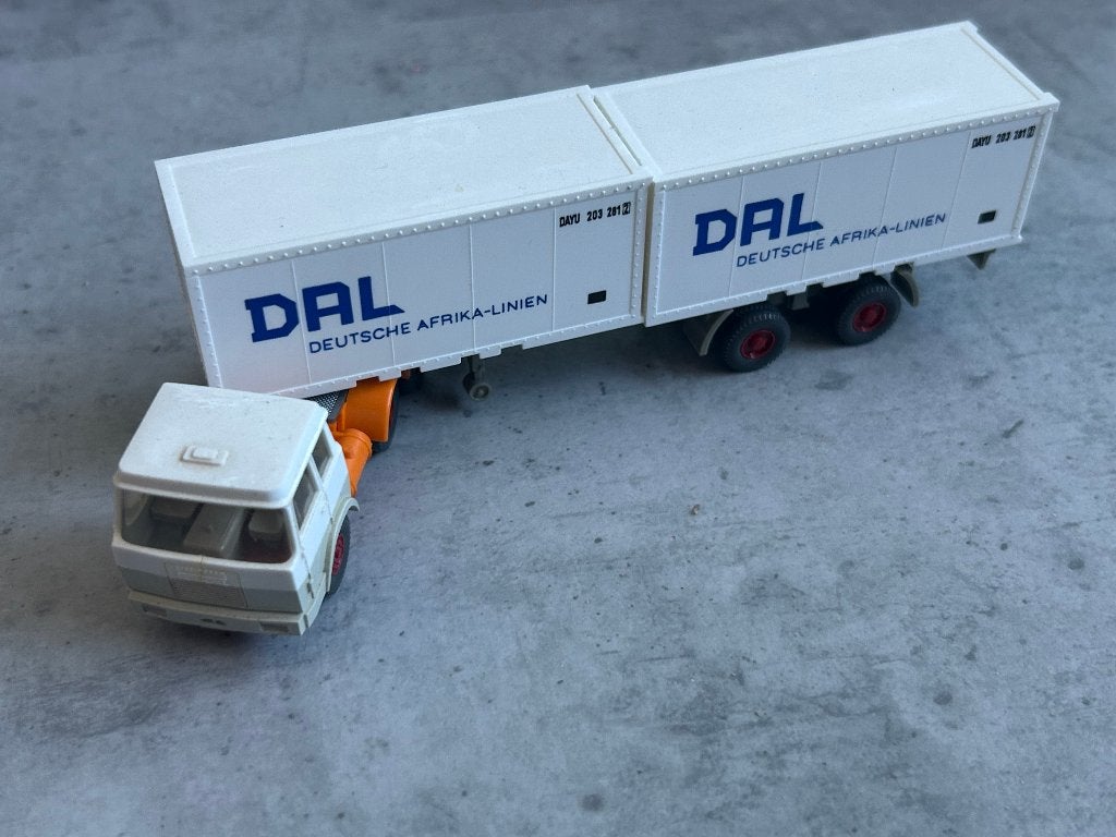 Wiking Henschel met 2x 20ft DAL containers, Ophalen of Verzenden, Zo goed als nieuw, Bus of Vrachtwagen, Wiking