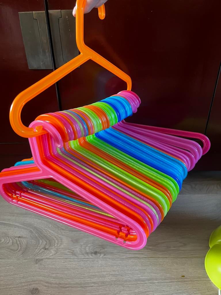 Ikea kinder kledinghangers, Ophalen of Verzenden, Zo goed als nieuw
