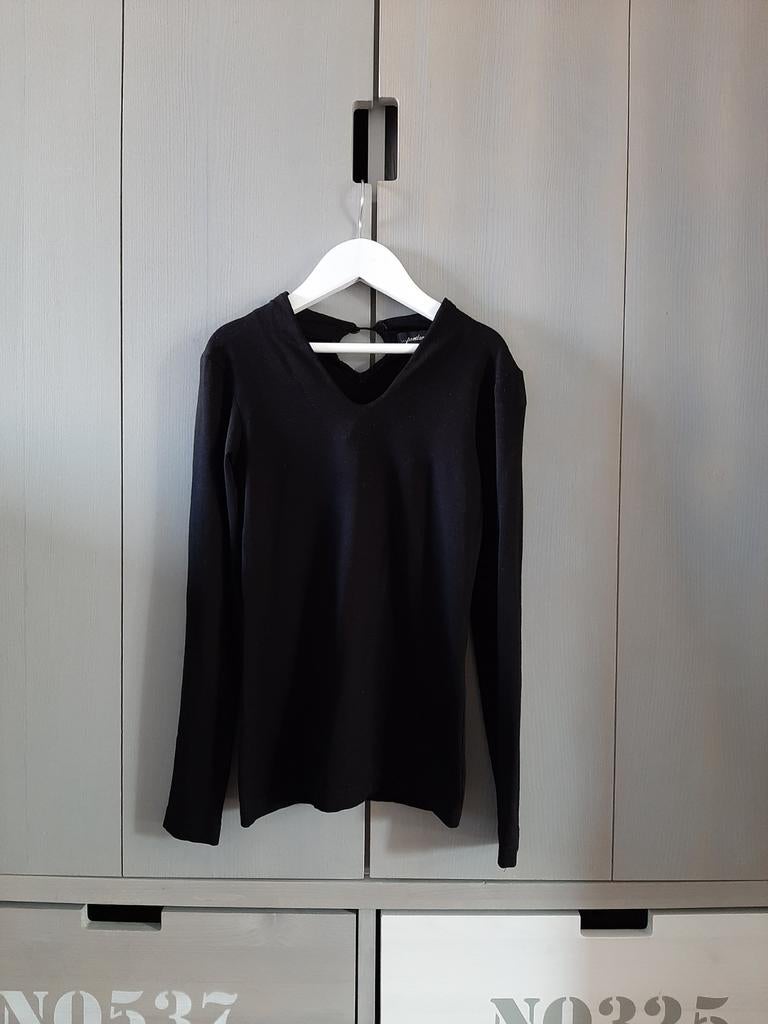 Port Lavande shirt zwart met V-halslijn maat 140., Kinderen en Baby's, Meisje, Port Lavande, Ophalen of Verzenden, Zo goed als nieuw
