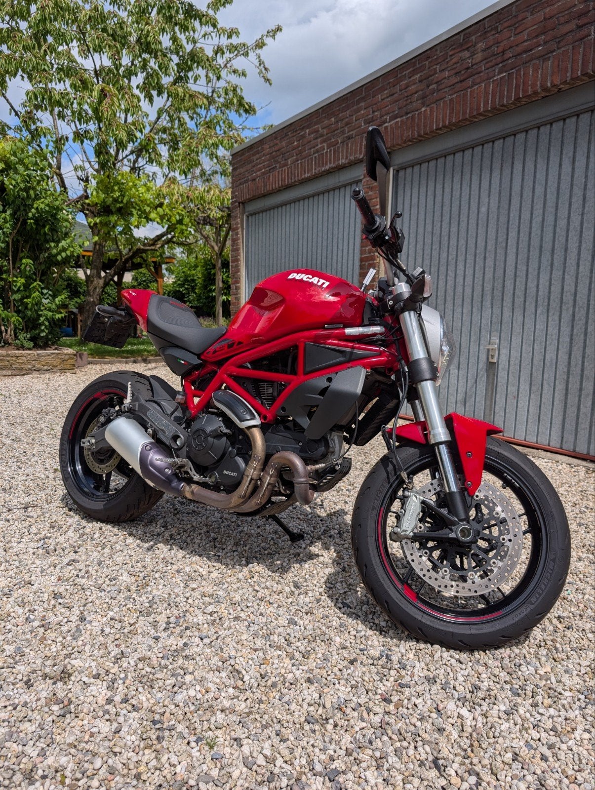 Monster 797+ Ducati rood (A2 optie), Motoren, 2 cilinders, Particulier, Minimaal motorrijbewijs A2, Handgeschakeld