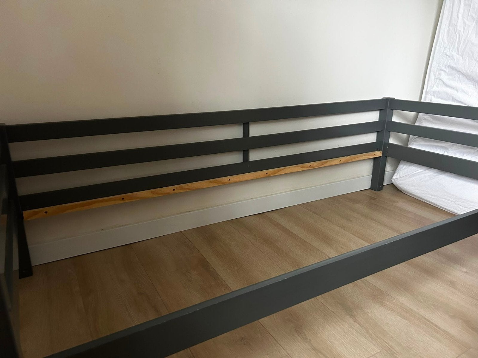 Eenpersoonsbed met matras, Huis en Inrichting, Ophalen, Gebruikt, 90 cm, Eenpersoons