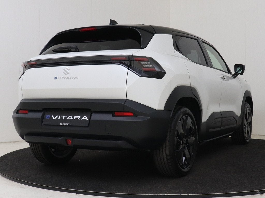 Suzuki e Vitara Style 61 kWh | 360 Camera | Apple Carplay /, 12 maanden, Leder en Stof, Wit, SUV of Terreinwagen